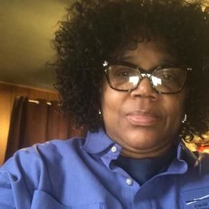 Meet your Posher, Lesa